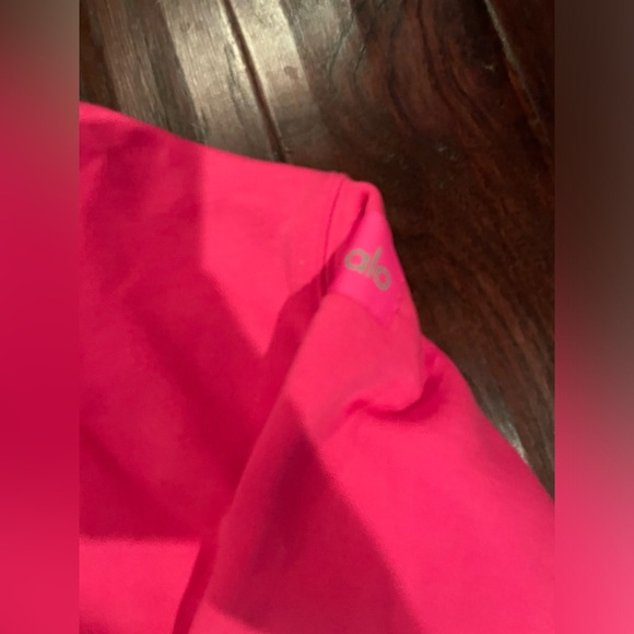 Devotion Alo Yoga Crewneck Neck Pullover Top Neon Pink Sold Out Online - Picture 5 of 5